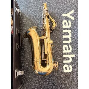 Vintage Yamaha YAS-21 Alto Saxophone with Original Case- Made in Japan
